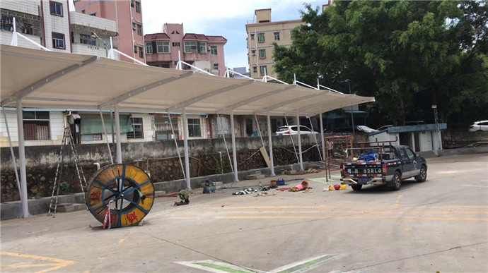 遮雨棚、遮陽(yáng)棚